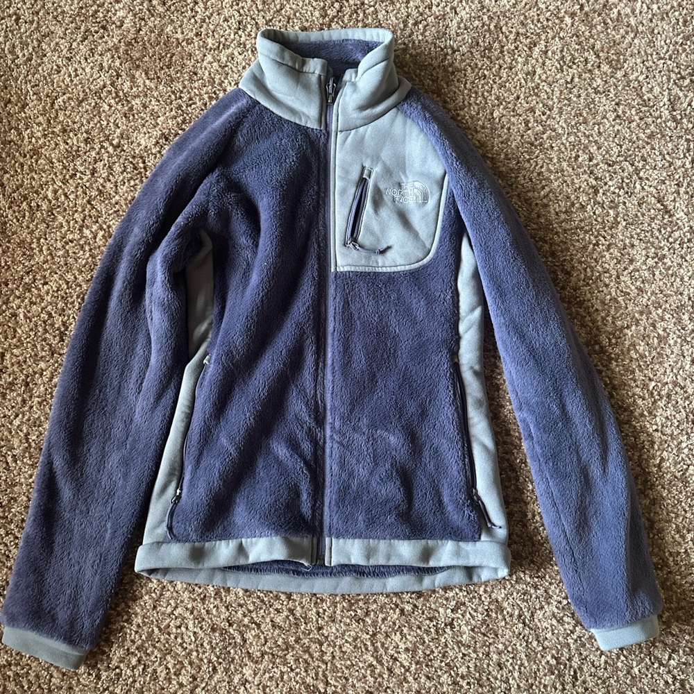North Face Women’s Purple Fleece Jacket hiking & camping